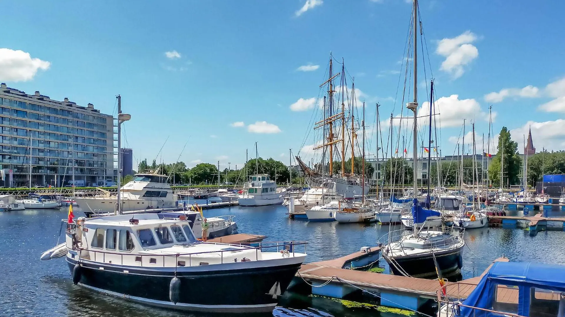 Amazing Apartment In Oostende With House Sea View