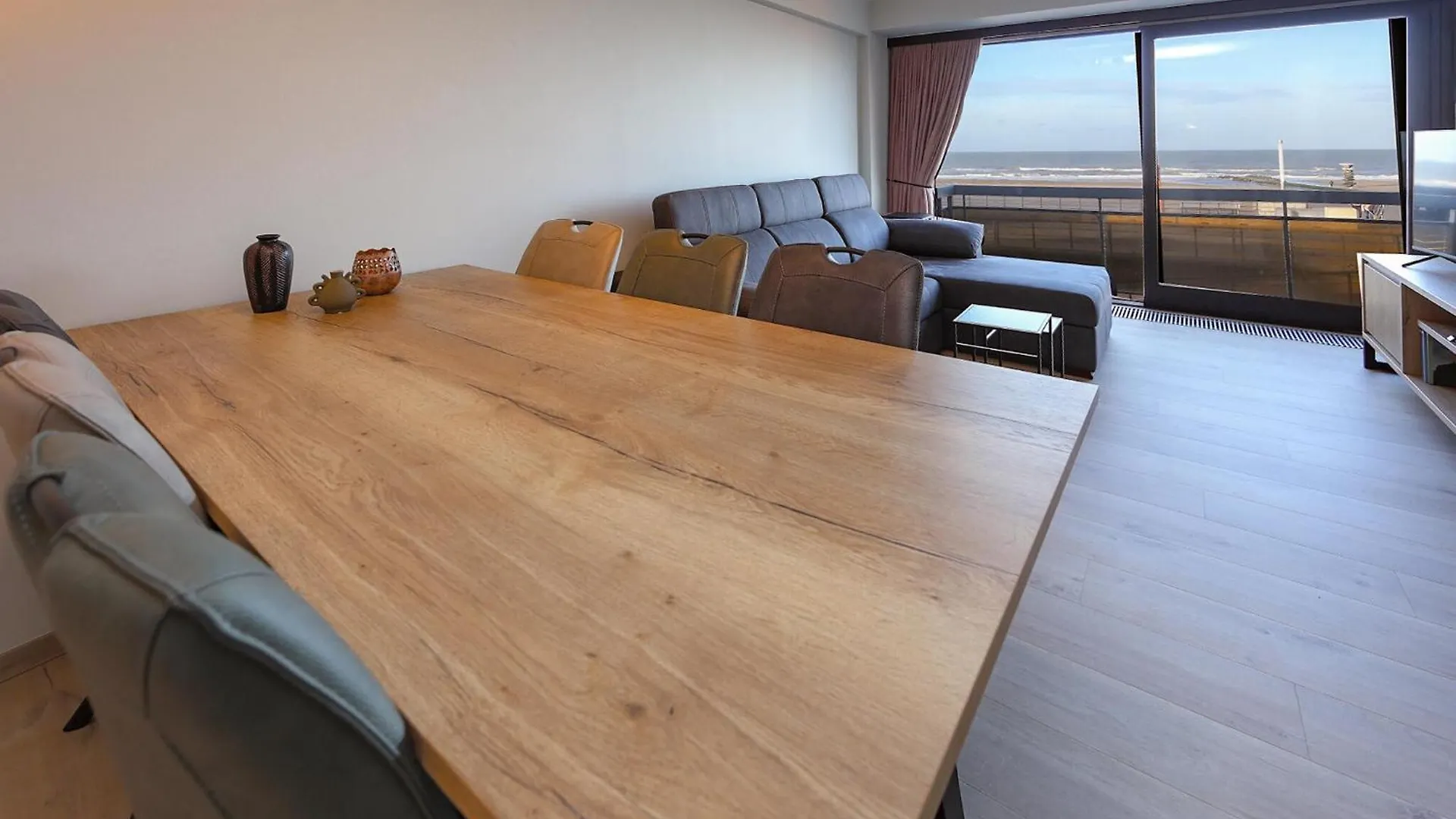 Amazing Apartment In Oostende With House Sea View