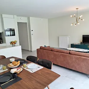 Apartment 55, Ostende